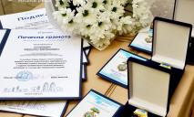 Вдячність від усіх містян: Філатов вручив лікарям міста та області почесні нагороди до Дня Незалежності України