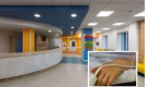 У лікарні Дніпра, де нещодавно помер 11-річний хлопчик, призупинили операції: подробиці
