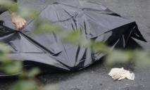 В Днепре возле АЗС на Сухомлинского обнаружили тело мужчины: что говорят в полиции