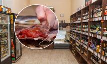 Мешканець Дніпра захворів на ботулізм, з’ївши в’яленої рибки з пивного магазину
