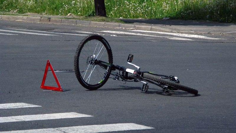 Новости Днепра про В Днепре на Электрической микроавтобус сбил 14-летнего парня на велосипеде: что с пострадавшим