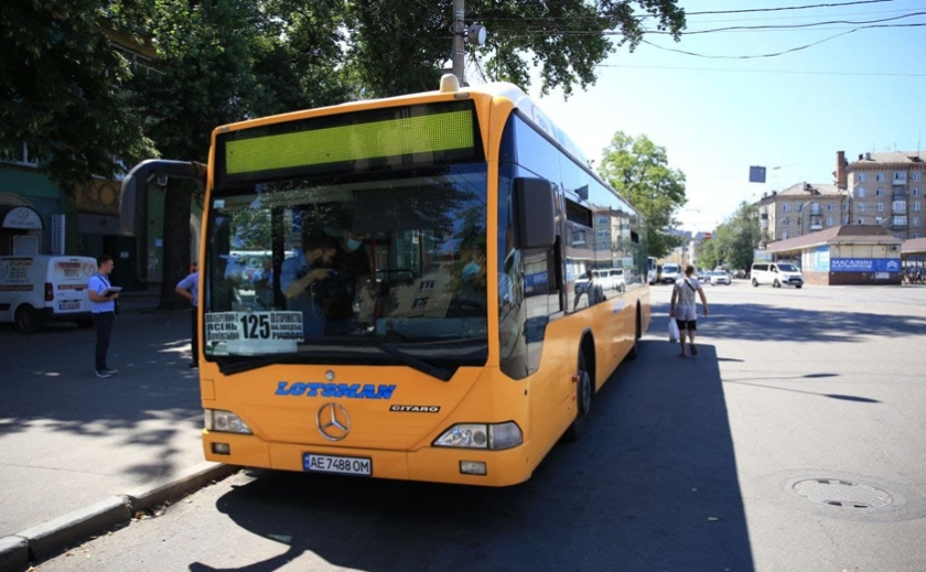 Новости Днепра про В Днепре популярный автобус сменил маршрут: новая схема движения
