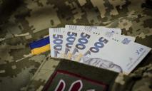 Як рідним зниклих безвісти військових із Дніпра отримати їхню зарплату: куди йти і які документи потрібні