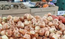 Супермаркети Дніпра переписують ціни: чому знову почав дорожчати базовий овоч