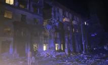 Ночью россияне атаковали Запорожье 6 ракетами: попали в многоэтажку, есть жертвы