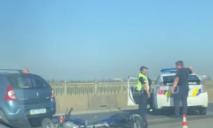 Смертельное ДТП на Амурском мосту: водитель Renault сбил мотоциклиста