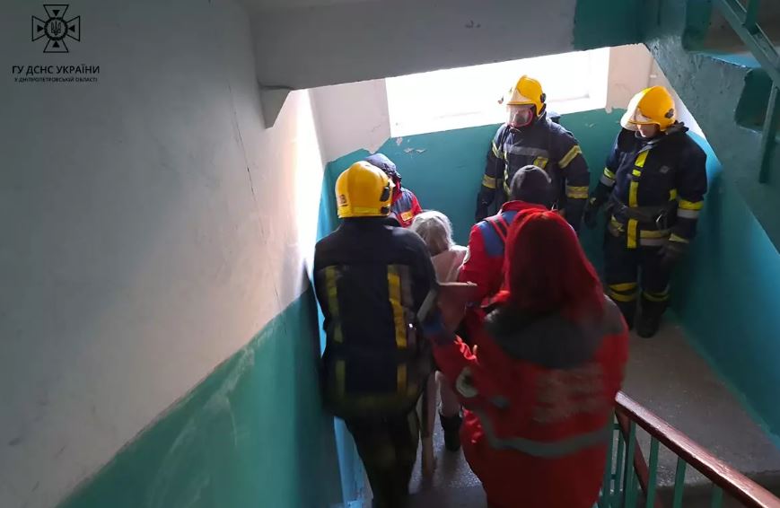 Новости Днепра про На Дніпропетровщині 75-річна бабуся отруїлася димом у власній квартирі