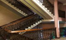 Ажурные перила и кружевные ступени: где в Днепре можно увидеть лестницы времен Екатеринослава (ФОТО)