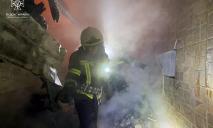 У Дніпрі в АНД районі спалахнула масштабна пожежа: коментар ДСНС
