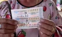 82-річна мешканка Дніпра виграла 190 тисяч в лотерею: на що мріє витратити гроші