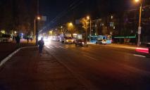 В Днепре на проспекте Богдана Хмельницкого образовалась трамвайная пробка: что произошло