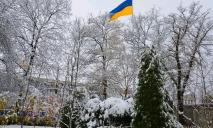 Намете до 20 см снігу: на Дніпро та область суне хуртовина