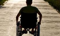 У Дніпрі Hyundai збив чоловіка на інвалідному візку: що з ним