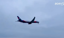 Из аэропорта «Борисполь» сегодня вылетел пассажирский самолет: что известно (ВИДЕО)