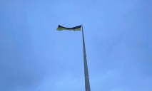 В Днепре заменили разорванный непогодой флаг Украины: интересные факты о гигантском флаге-рекордсмене