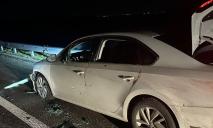 Объявили «план-перехват»: на Днепропетровщине неизвестный расстрелял автомобиль посреди трассы