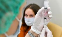 Які щеплення необхідно робити дорослим: перелік та де у Дніпрі вакцинують безкоштовно