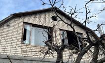 У Нікополі росіяни вдарили з артилерії по дитсадку та підприємствам: є поранені