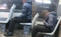 В Днепре в трамвае заметили мужчину с ножом