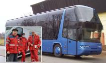 На Днепропетровщине ВАЗ врезался в двухэтажный автобус, ехавший в Польшу
