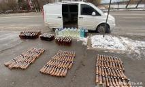 На Дніпропетровщині чоловік планував продати майже 400 літрів алкоголю та 1000 пачок цигарок