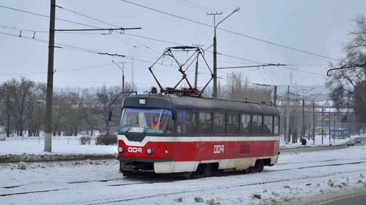 Новости Днепра про Містом на Дніпропетровщині курсує найшвидший трамвай в Україні