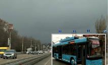 В Днепре из-за ухудшения погоды есть изменения в работе общественного транспорта: подробности