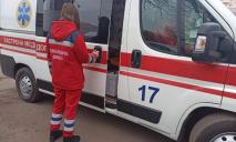 Поблизу Дніпра родичі пацієнта, який був при смерті, напали на медиків “швидкої”