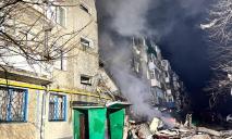 В Сумах из-под завалов деблокировали тело погибшего из-за удара «шахедом» по пятиэтажке