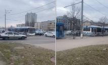 У Дніпрі на Слобожанському проспекті виник затор із тролейбусів: що сталося