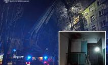 В Кривом Роге обломки вражеского беспилотника упали на пятиэтажку: подробности от ГСЧС (ФОТО)