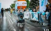 Украинка установила необычный рекорд Гиннеса в беге с коляской на 10 км
