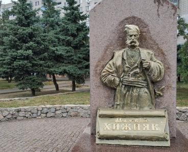 У Павлограді знесуть пам’ятник засновнику міста, бо виявилося, що заснував місто не він
