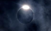 Велике сонячне затемнення 8 квітня: з’явилися фото та відео
