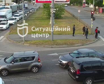 Об’їзджайте: у Дніпрі на Донецькому шосе ускладнено рух