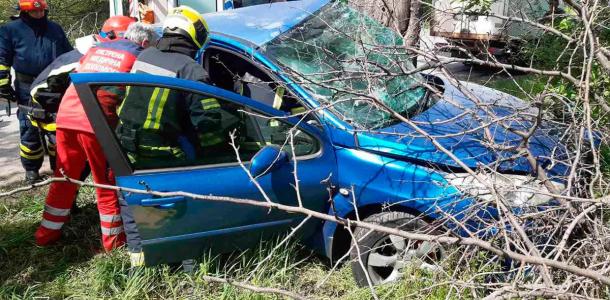 Жуткое ДТП в Кривом Роге: спасатели деблокировали водителя из изуродованного автомобиля