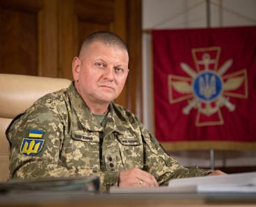 Президент України звільнив Залужного з військової служби