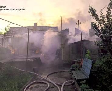 Не змогли реанімувати: на Дніпропетровщині під час пожежі загинули двоє людей
