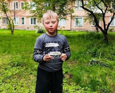 Пішов з дому та не повернувся: на Дніпропетровщині розшукують 10-річного хлопчика