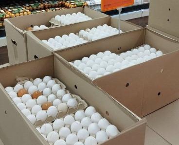 В Днепре в канун Пасхи неожиданно резко снизились цены на яйца