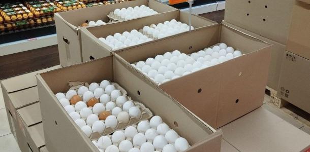В Днепре в канун Пасхи неожиданно резко снизились цены на яйца