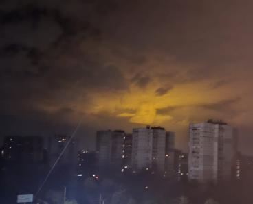 У нічному небі над Дніпром помітили “янгола” (ФОТО)