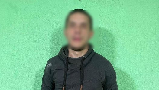 Вдруг набросился: в Днепре экс-заключенный ограбил мужчину на остановке
