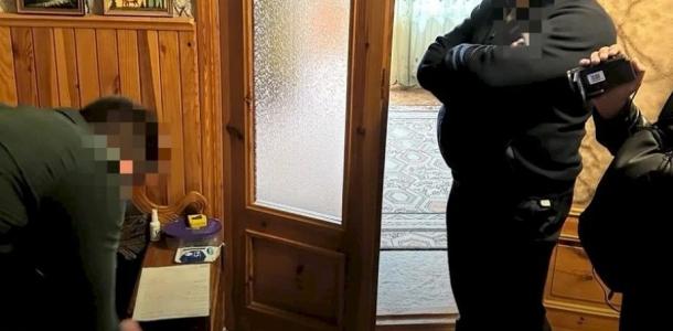 В Днепропетровской области под залог в 900 тыс гривен вышел судья, которого задержали на взятке в 2,5 тыс долларов