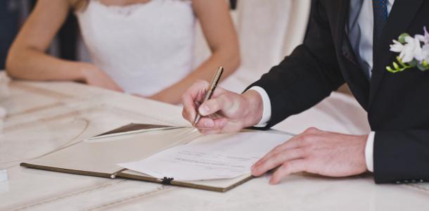 В Действии начали тестировать услугу брака онлайн: уже можно подавать заявления