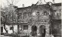 Во времена Екатеринослава тут была конюшня и пекарня: история необычного дома в центре Днепра