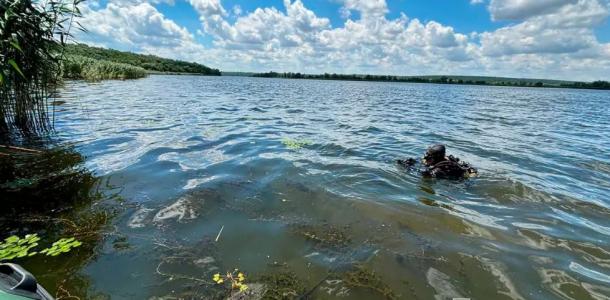 В Днепровском районе отдыхающие обнаружили в реке тело