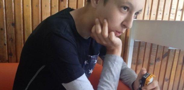 Был одет в черное: в Днепре разыскивают 14-летнего парня