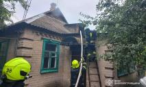 На Днепропетровщине пожарные не дали распространиться по возгоранию