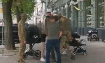 В центре Днепра вероятные охранники Тищенко «скрутили» военного: в полиции прокомментировали инцидент